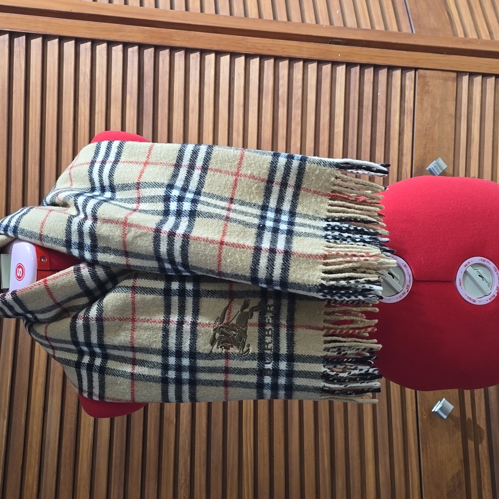 Burberry Beige Checkered Scarf - Picture 8 of 8